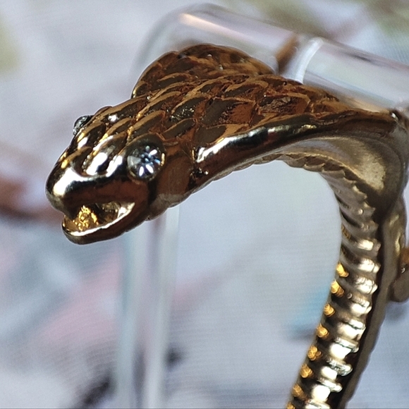 Cobra Snake Venomous Oversized Gold Tone Pierced Statement Earrings Oddities EUC - Picture 1 of 12